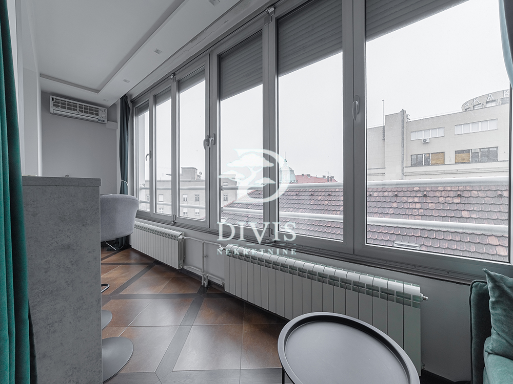 Slika 4 - Bulevar despota Stefana , Petosoban stan na prodaju, 109m2, 598.000€